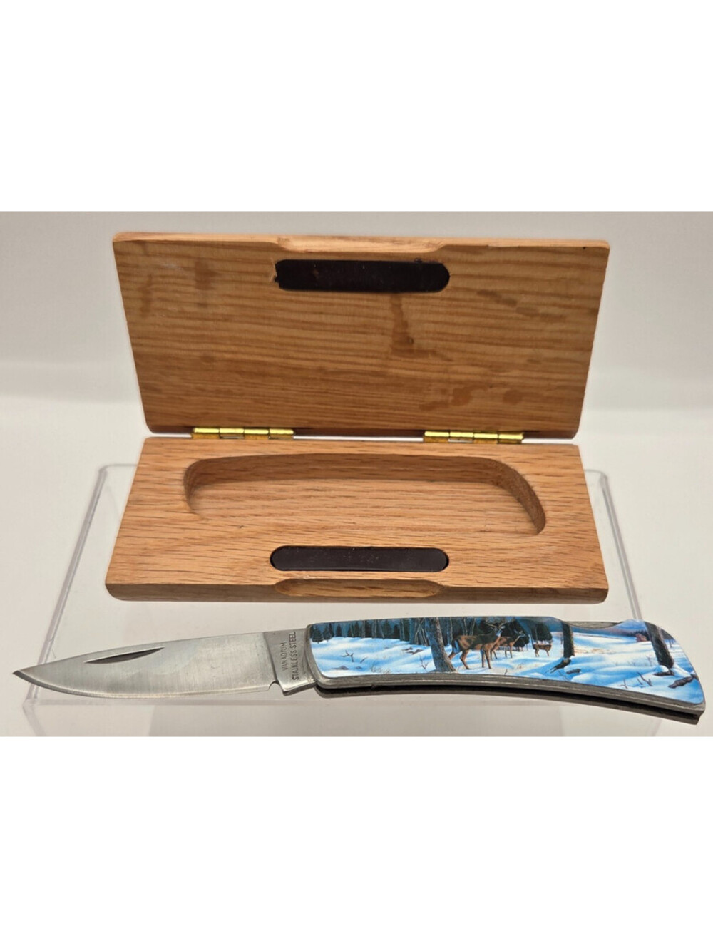 Vanadium Stainless Steel Folding Pocket Knife Deer Winter Scene Wood Gift Box